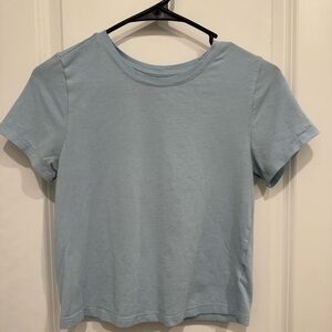 Old navy cropped tee